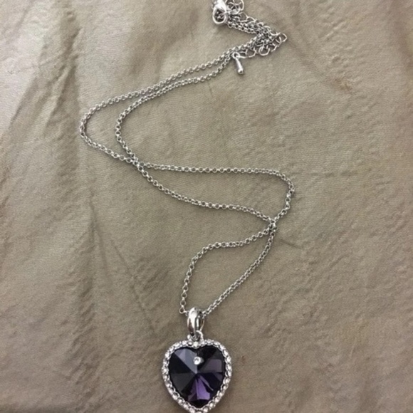 18K WGP Swarovski Elements heart pendant necklace - Picture 2 of 2